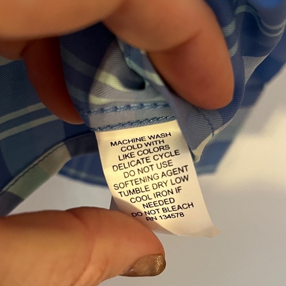 Vineyard Vines Boys Medium 12-14 Blue Plaid Whale Shirt Long Sleeve ButtonUp - Picture 5 of 5